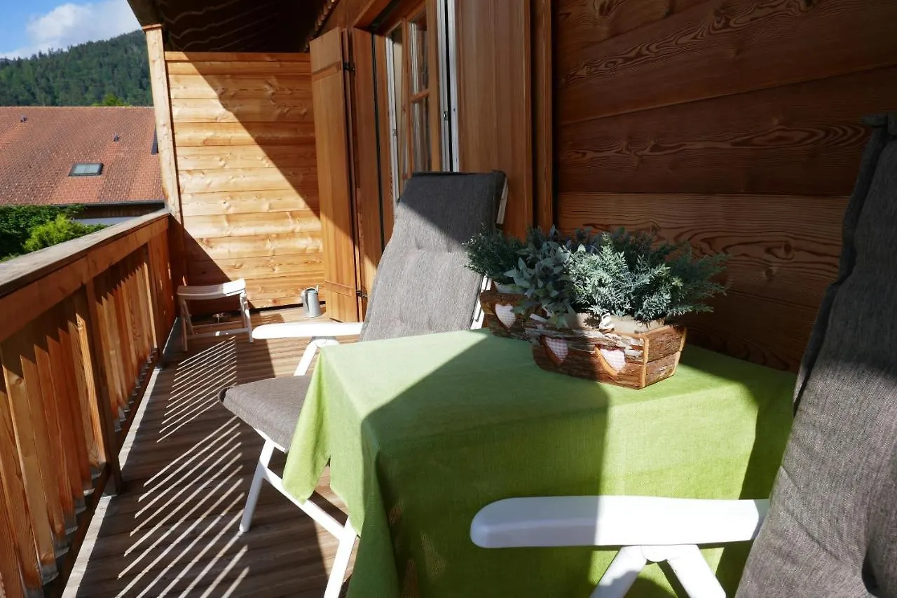 Bodenschneid Suiten Rotta 0*,